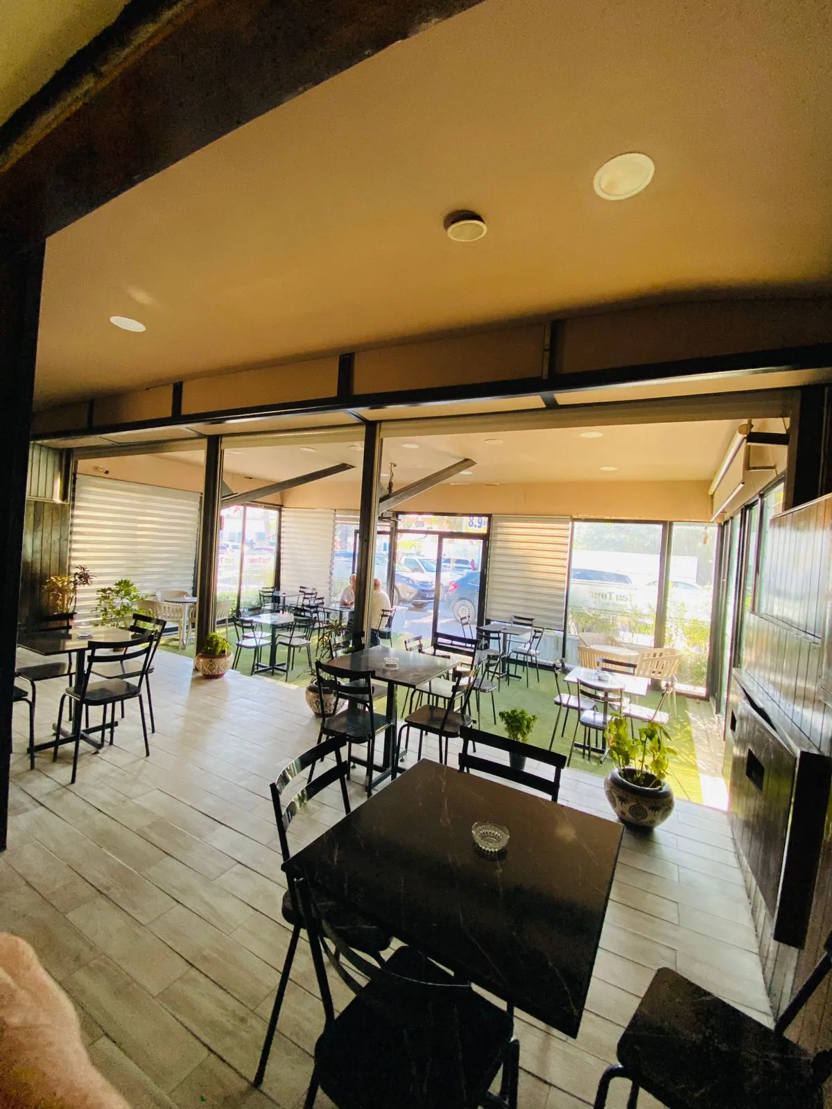 A vendre salon de thé a Ain zaghouan