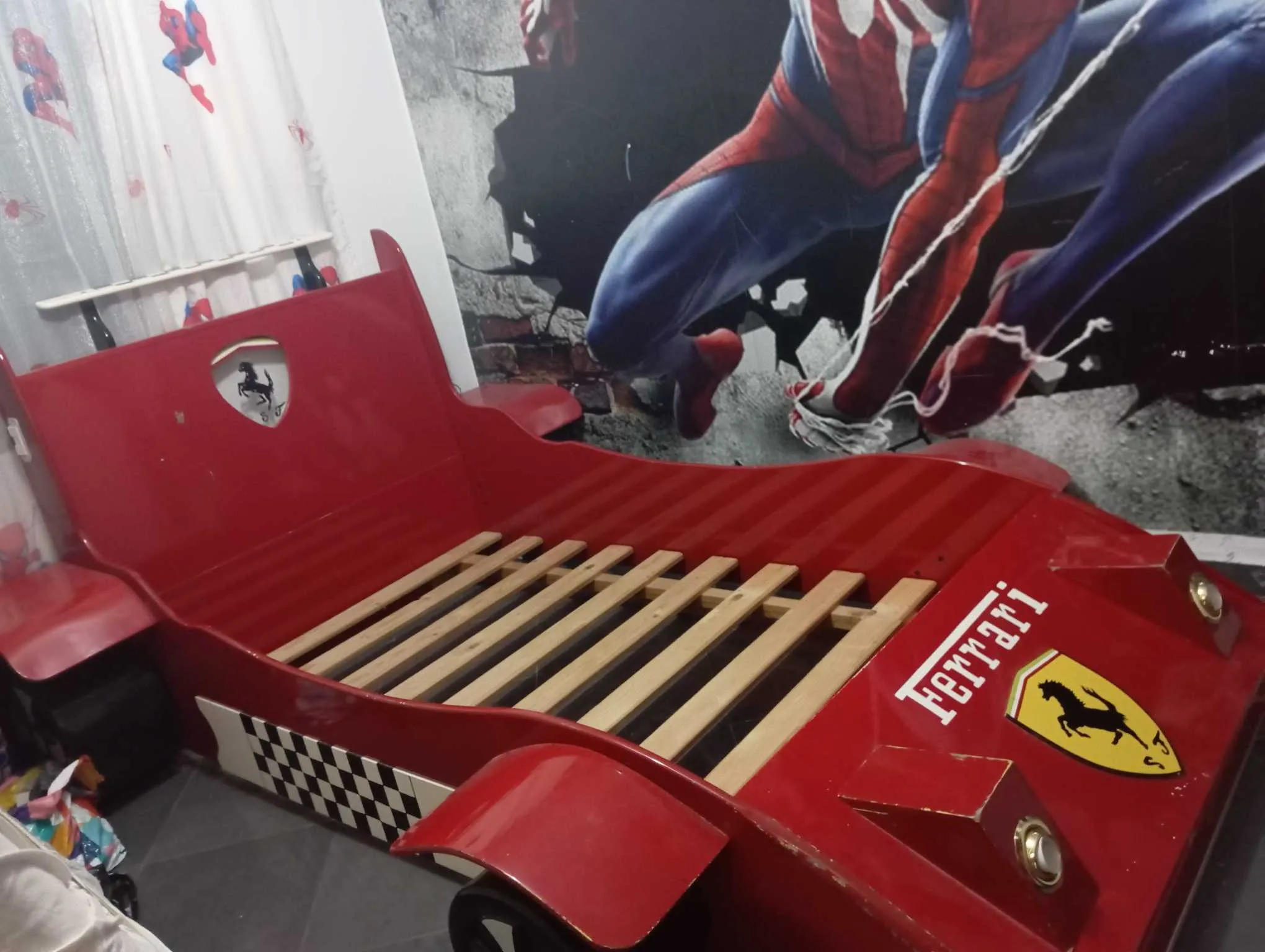 Chambre garçon Ferrari
