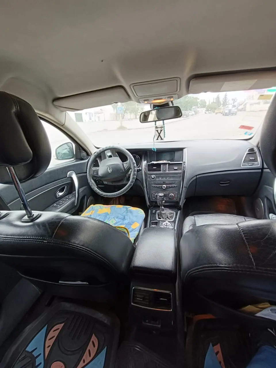 A vendre Renault Latitude 2.0 DCI version Initiale Paris