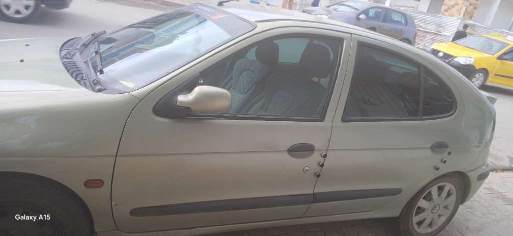 A vendre voiture boîte automatique