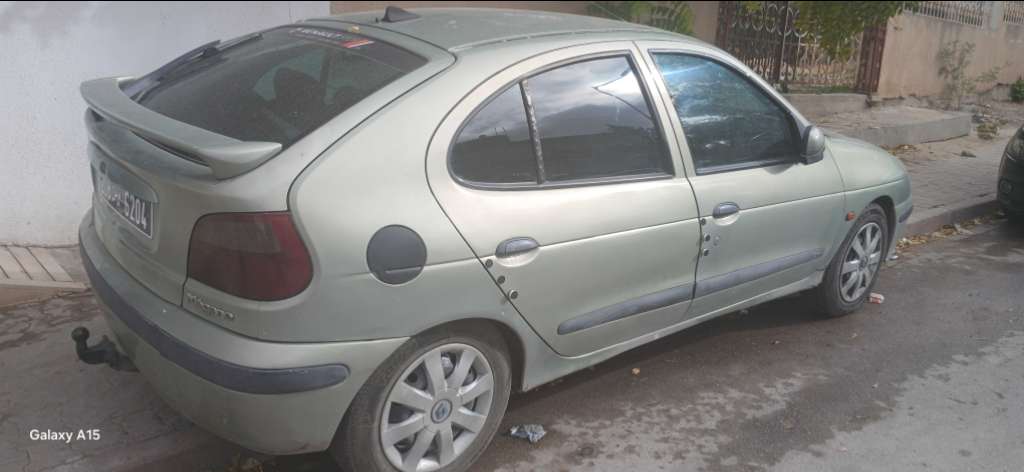 A vendre voiture boîte automatique