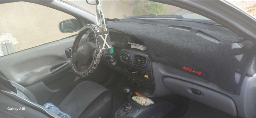 A vendre voiture boîte automatique