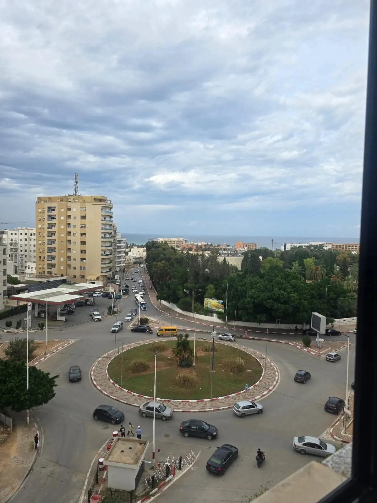 Appartement S+2 de 112m² avec place de parking privé au sous-sol