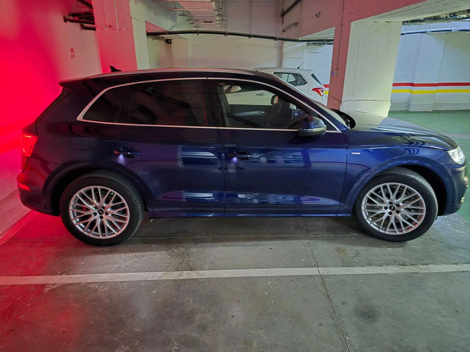 Audi Q5 40 TDI QUATTRO S-Line S tronic+NAVI+Matrix+PANO + Sport Suspension Pneumatique (Germany) 