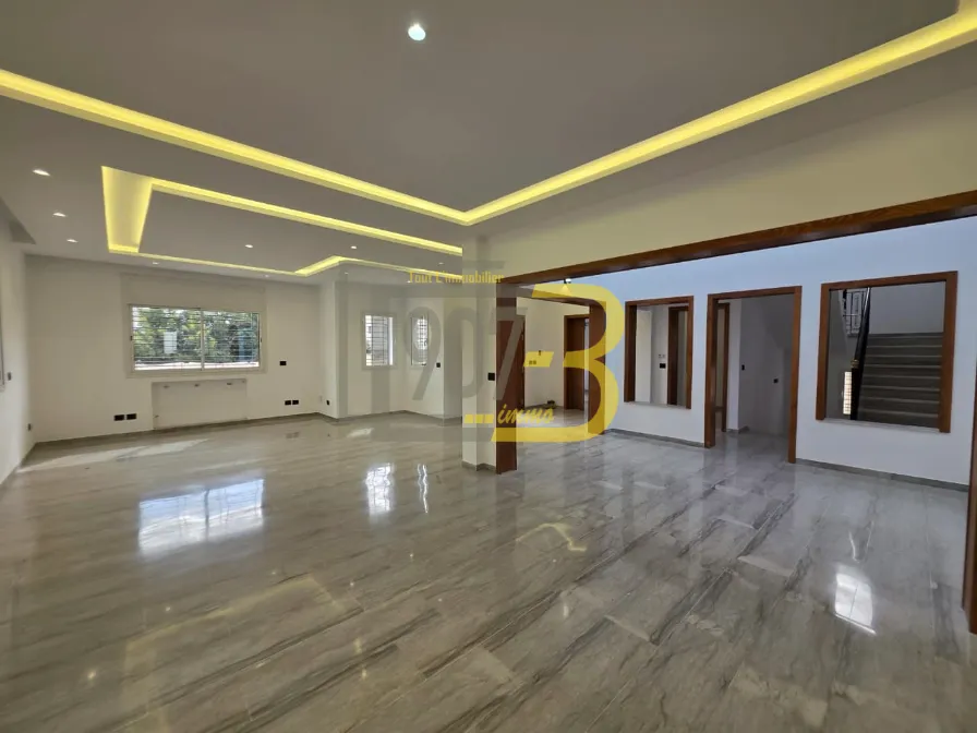 À LOUER – Villa à Ennasr