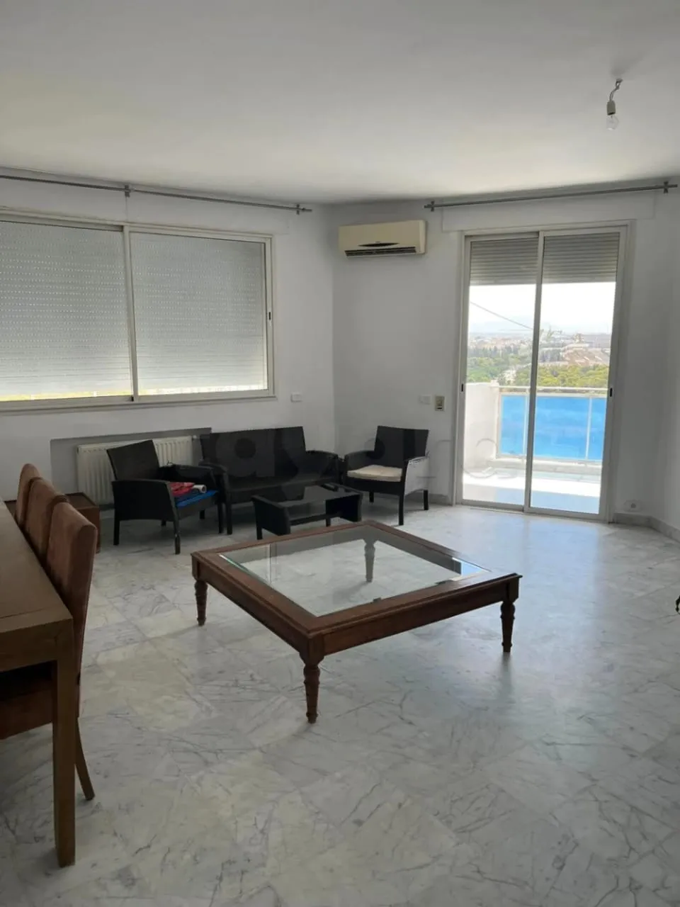 un appartement s+3 au 6éme étage (avec doubles ascenseurs) a louer a Manzah 4 Prés de Monoprix