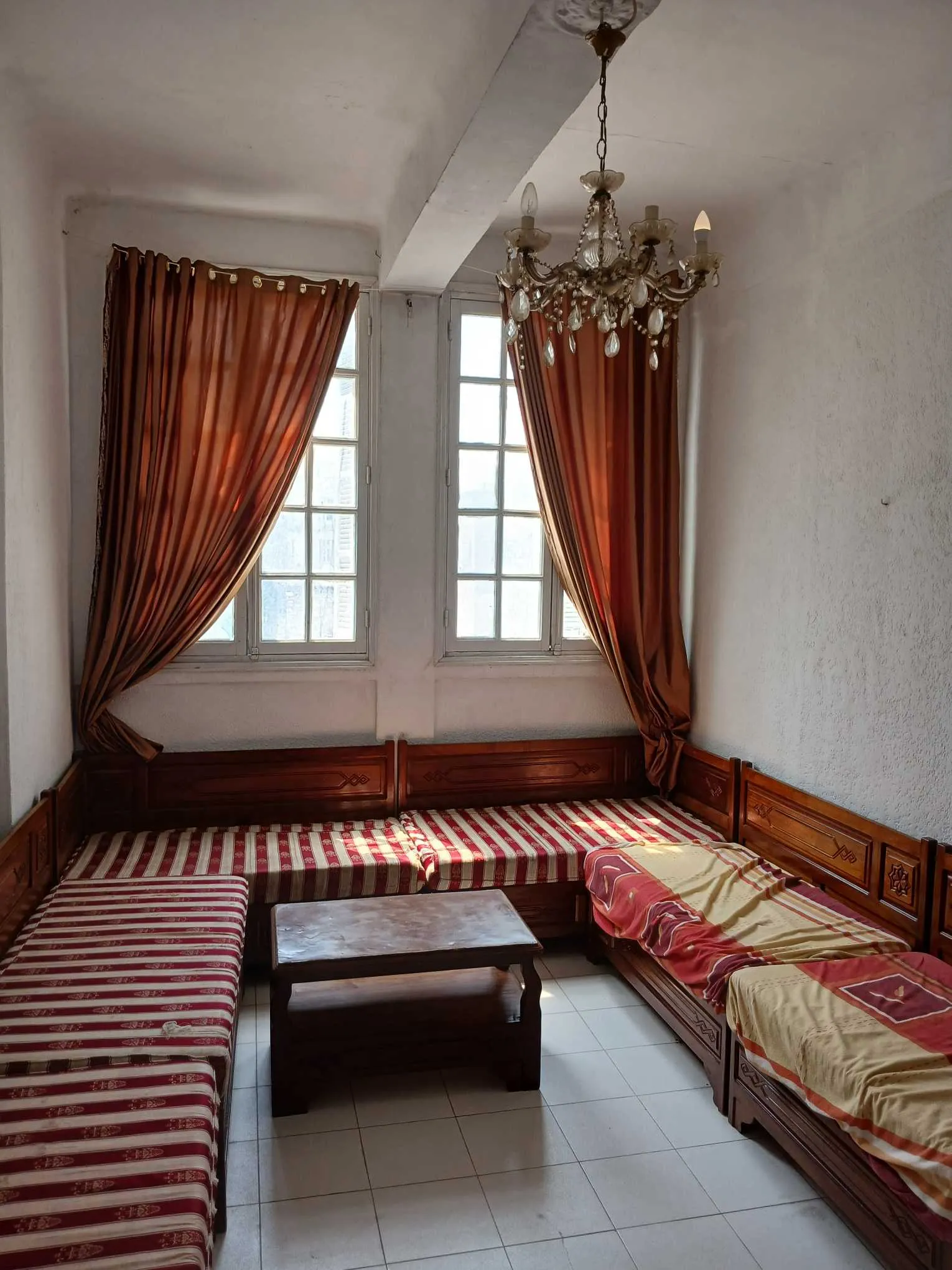 S+1 spacieux 70m² – climatisé, proche Central Park – 600 DT/mois
