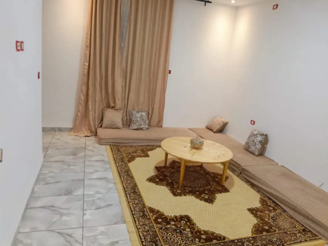 AV belle villa de 500m pas loin de hammamet yasmine 