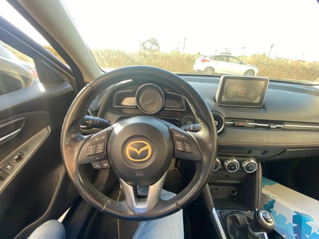 Mazda 2 sedan SkyActiv 1.5 L