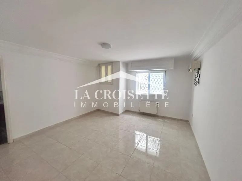Appartement S+2 avec piscine à Gammarth MAL2329