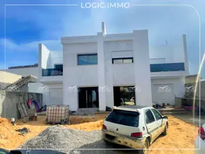 A vendre Deux duplex jumelés située à baraket sahel 
