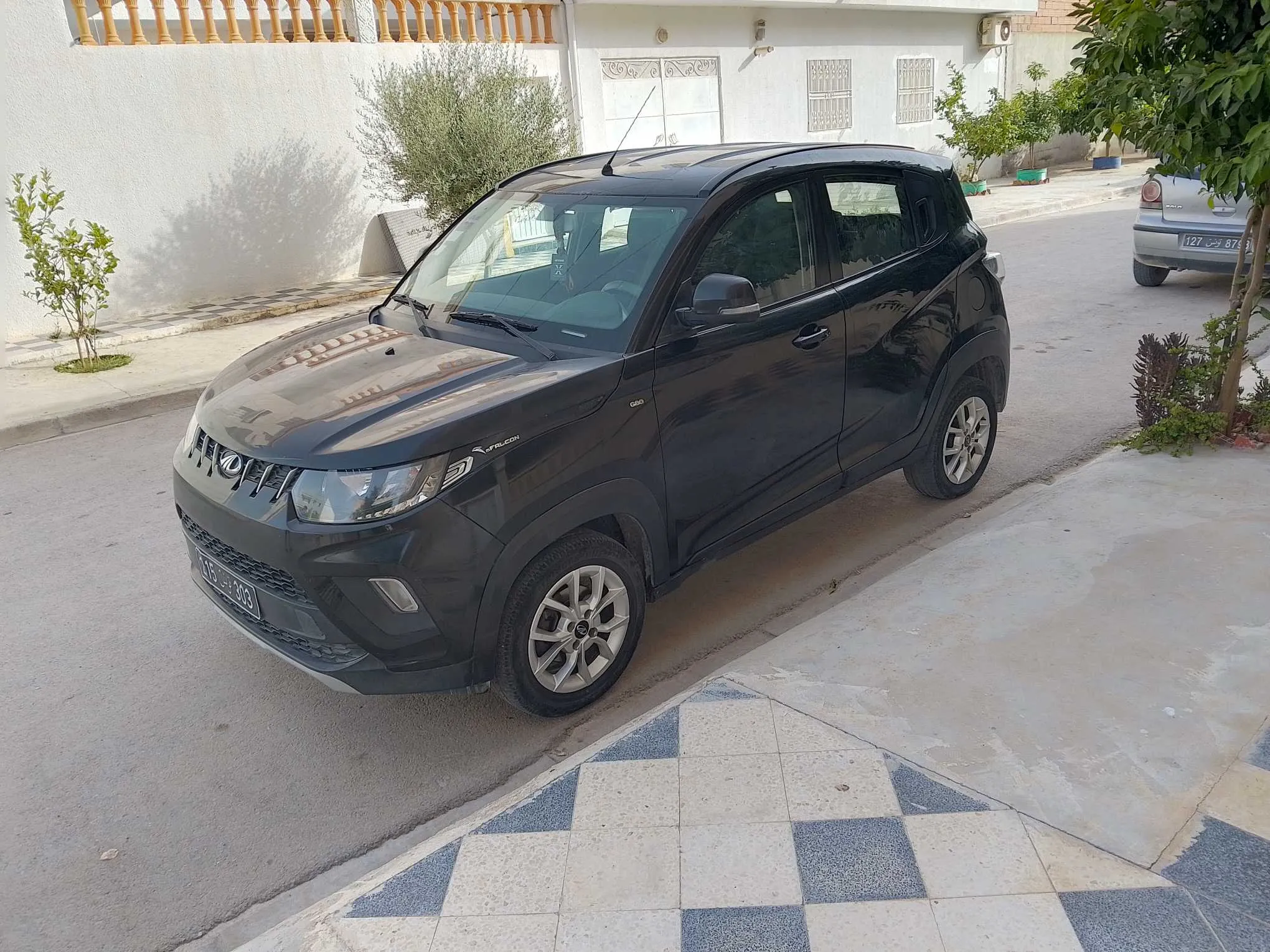 mahindra kuv100 très propre