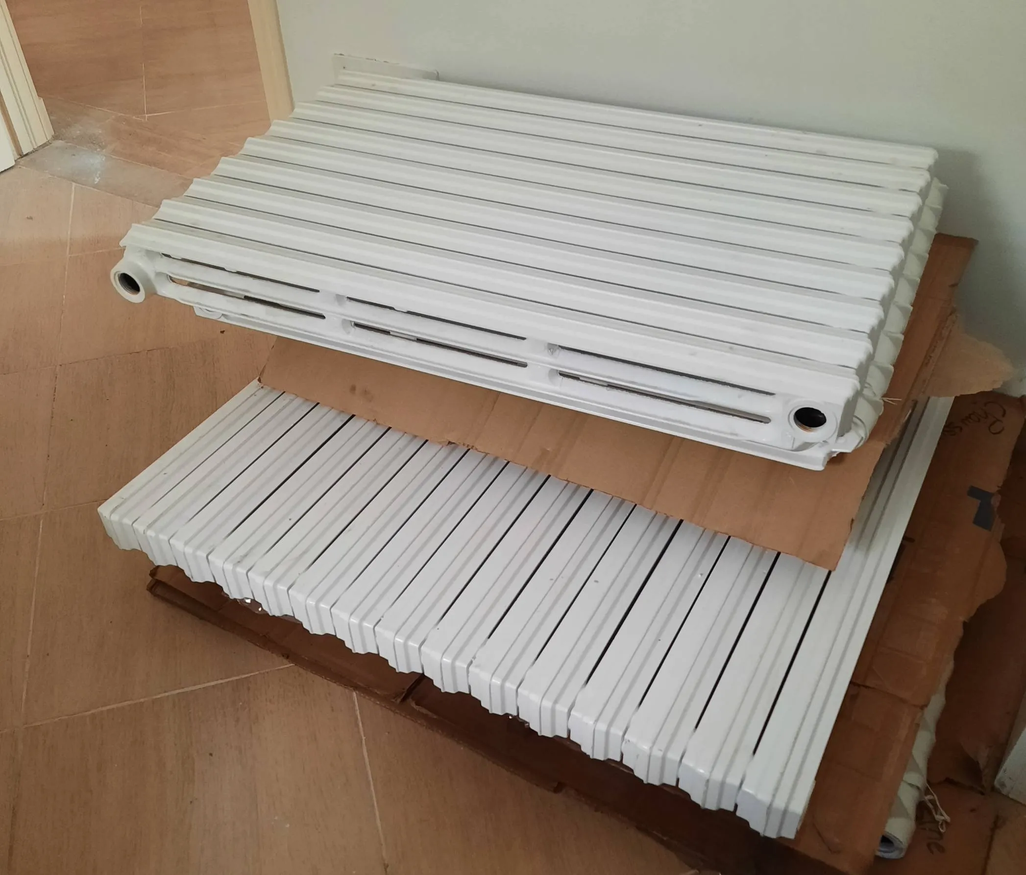 Éléments radiateur de chauffage en fonte à vendre
