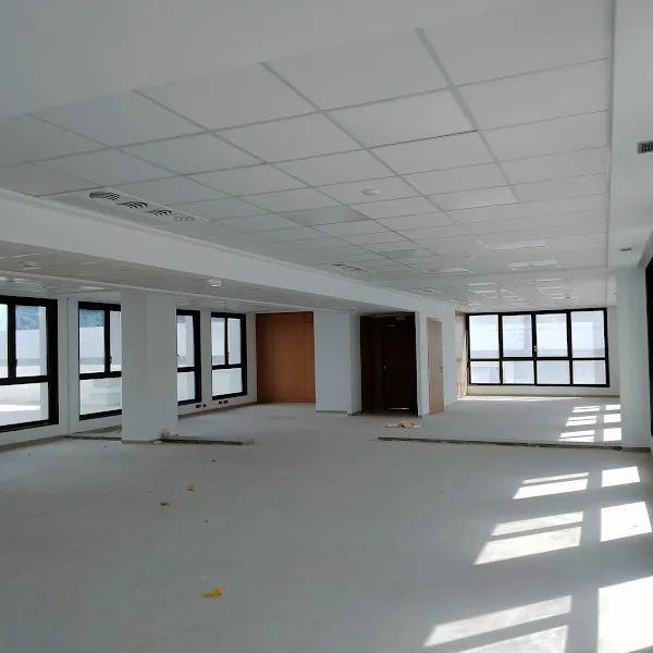 Super bureau 826 m² ths au lac 2