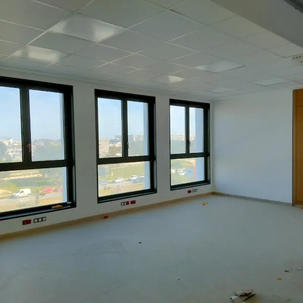 Super bureau 826 m² ths au lac 2