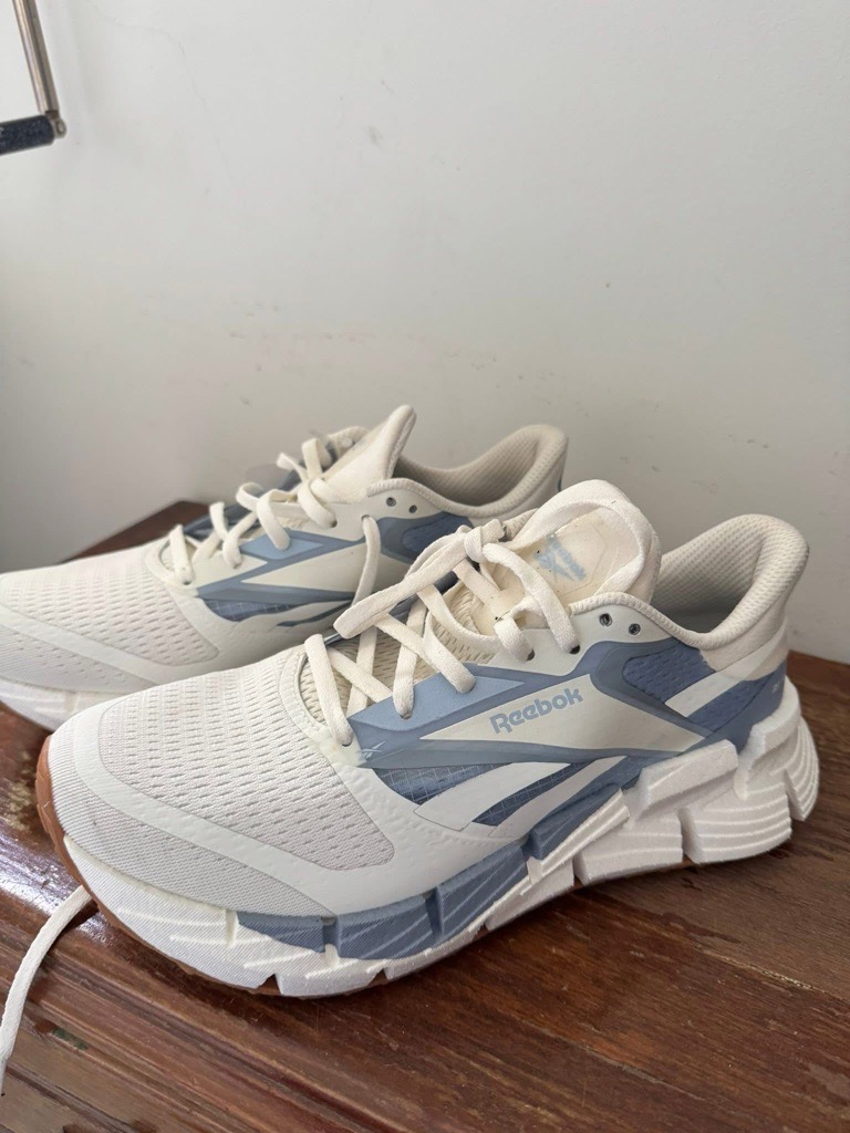 Reebok Women's Floatzig Running Shoes jamais porté avec étiquette  