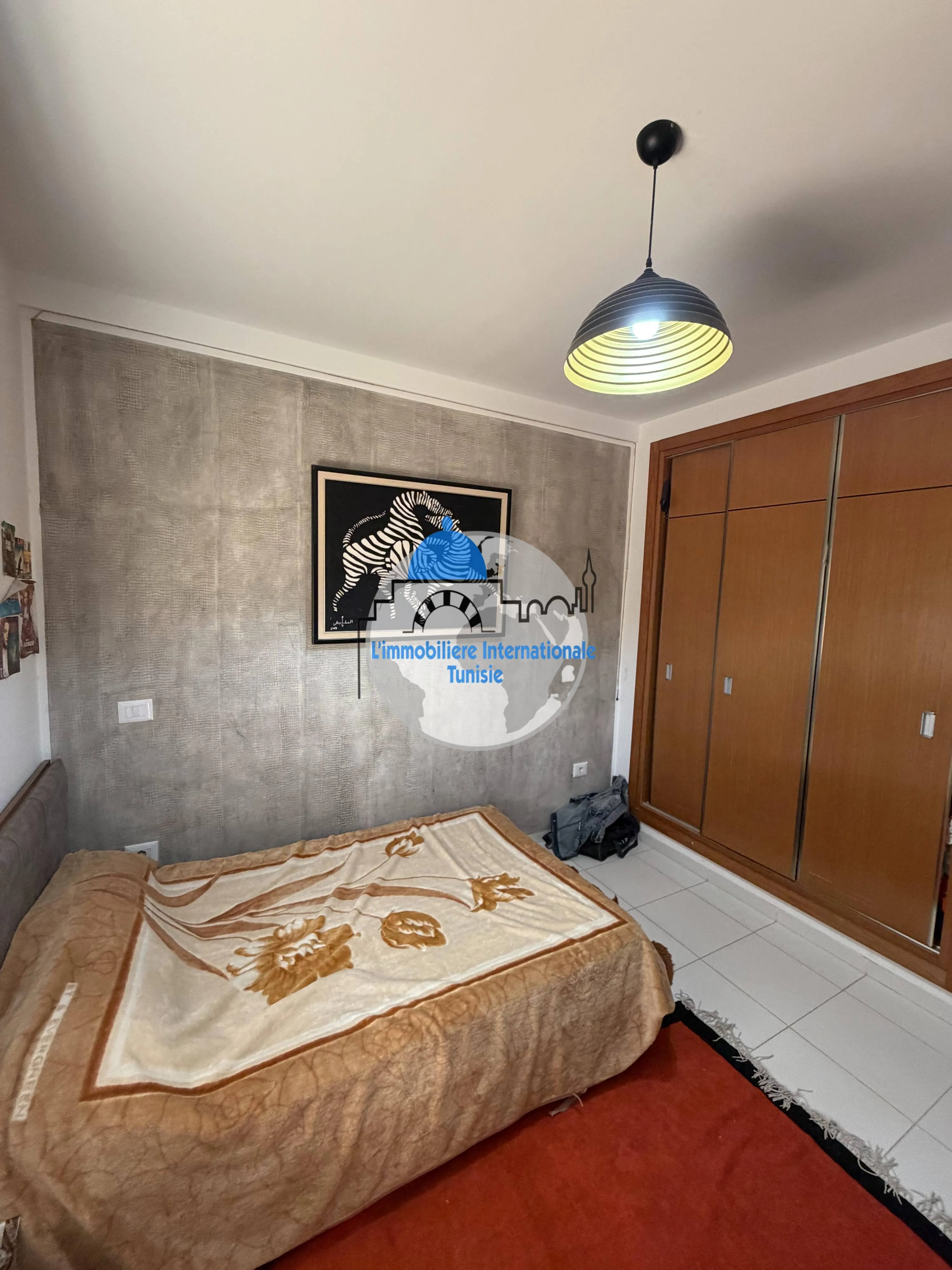 à vendre appartement S+3 au RDC  à Sahloul 4