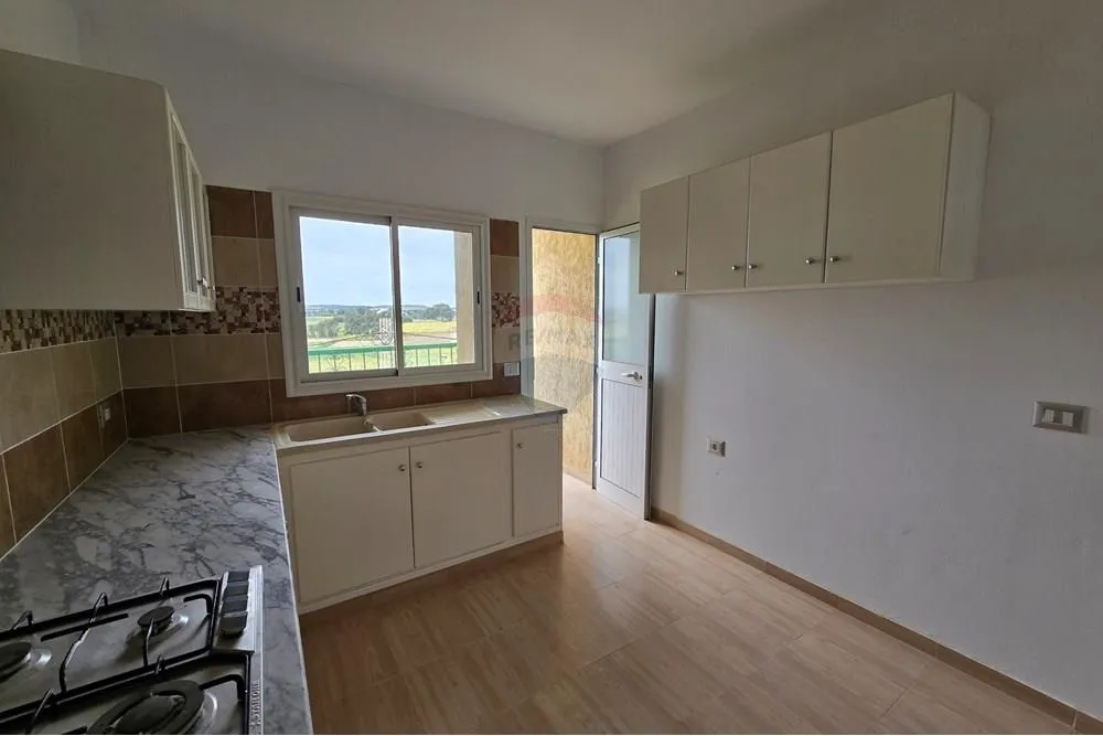 Un appartement-S+1 - Route Hammam Al Ghezaz, Kélibia