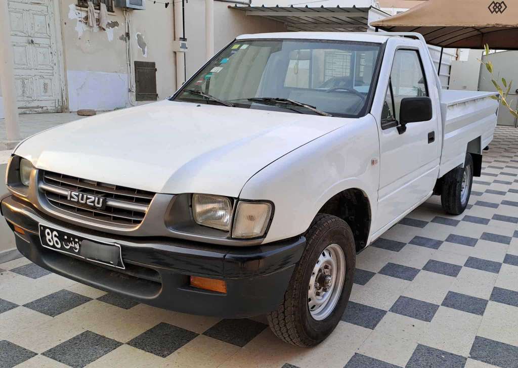 Isuzu