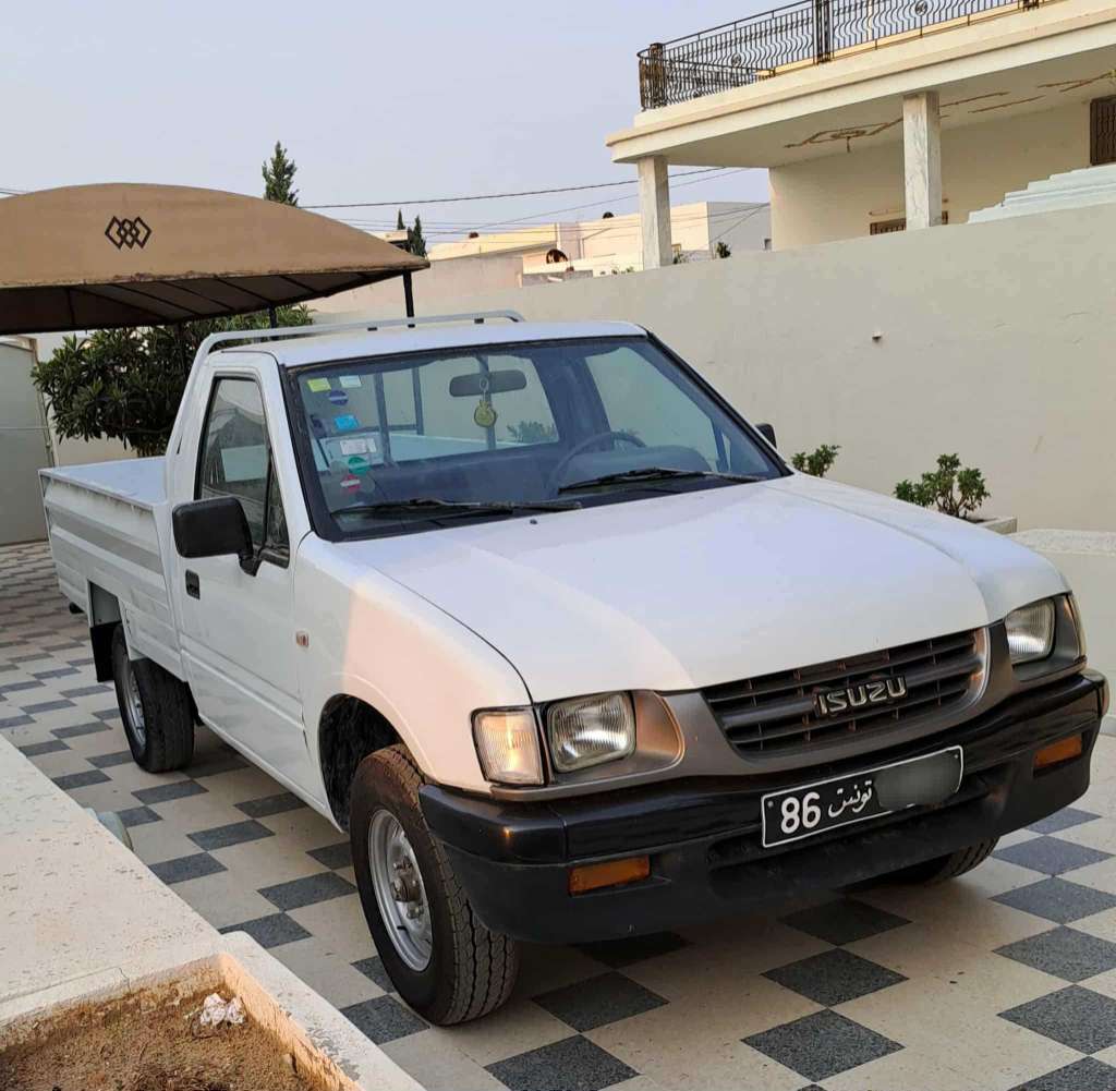 Isuzu