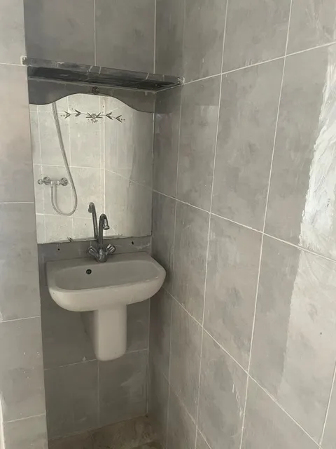 Grande maison rez-de chaussee a Ibn Sina 1 - 160 m2