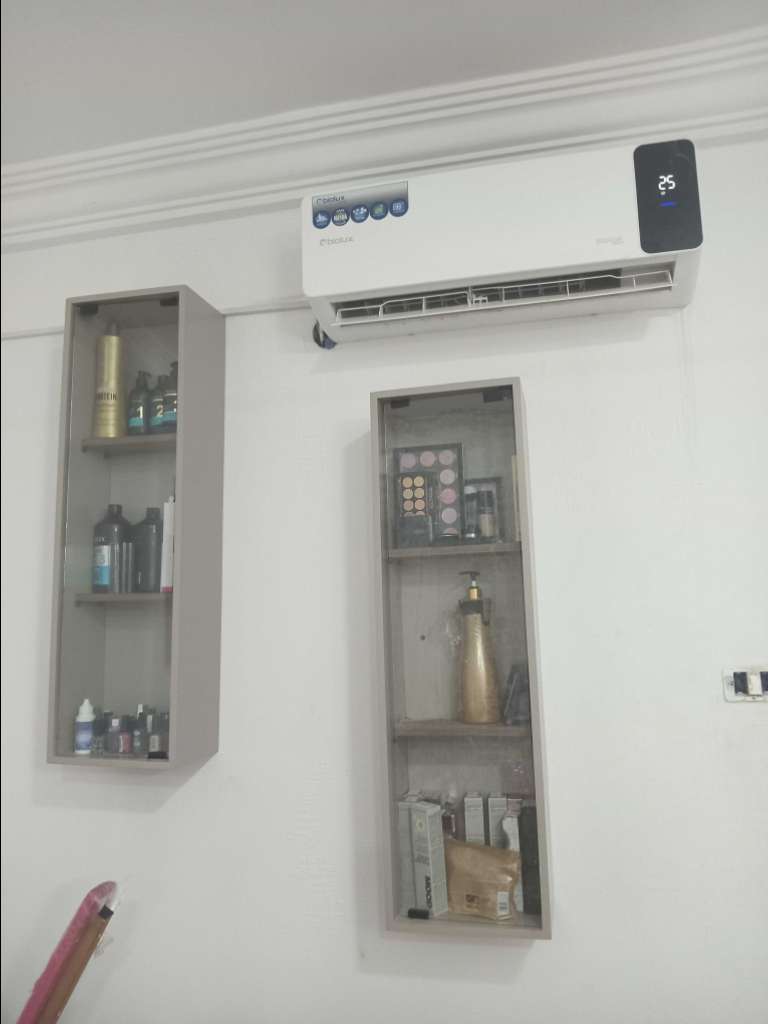 A vendre meuble salon de coiffure
