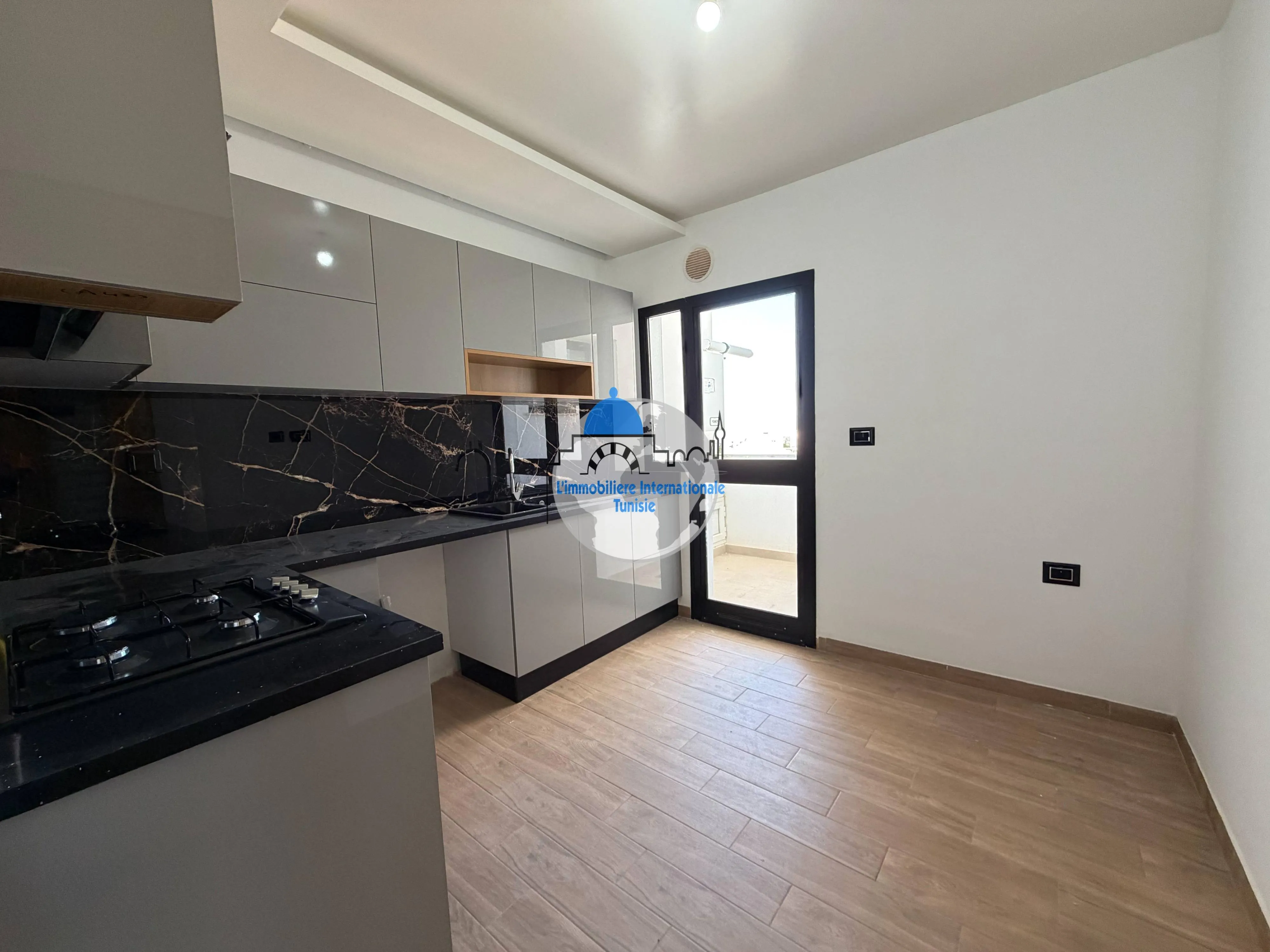 Appartement élégant S+2 à louer - à Sahloul 4