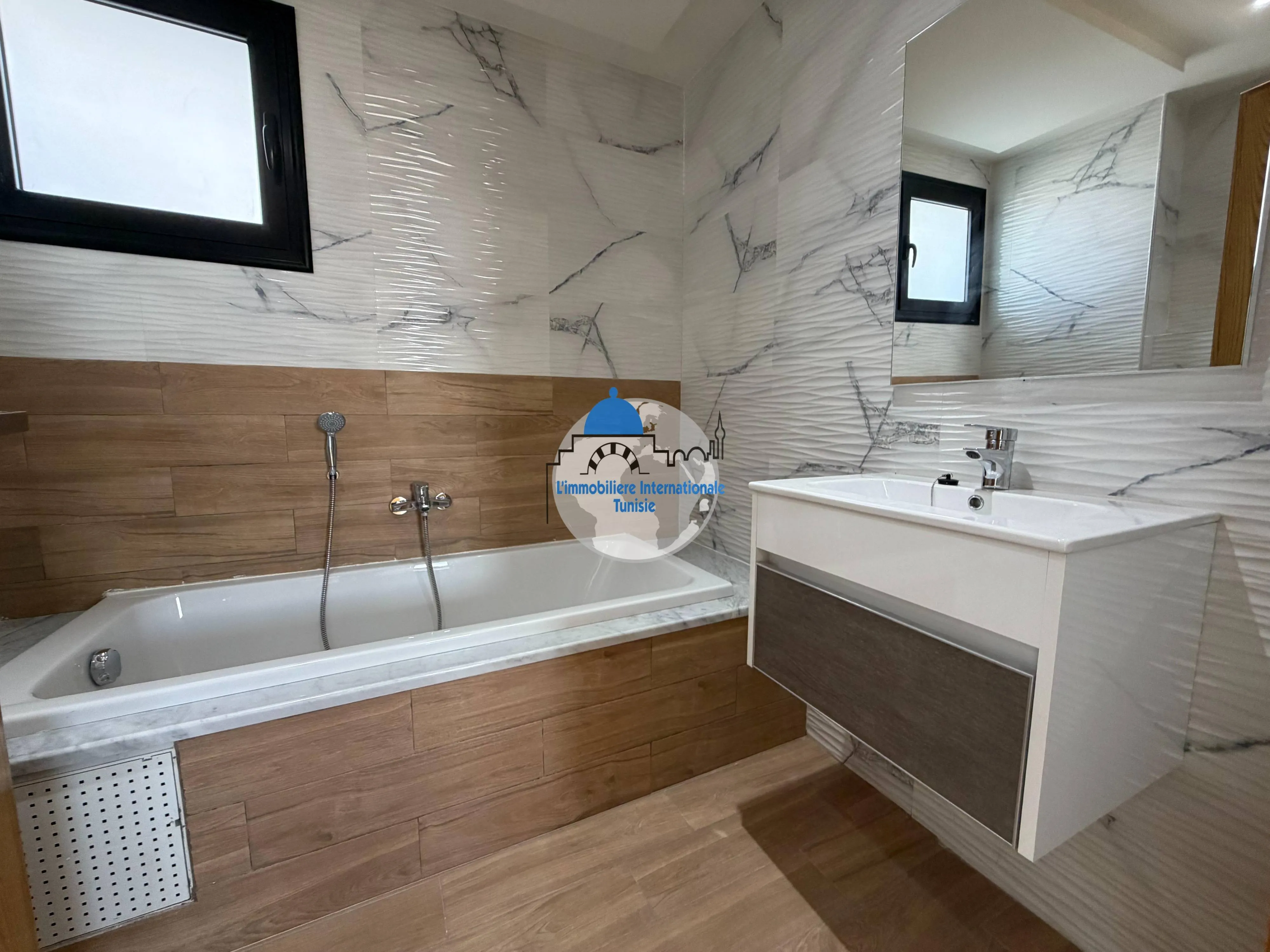 Appartement élégant S+2 à louer - à Sahloul 4