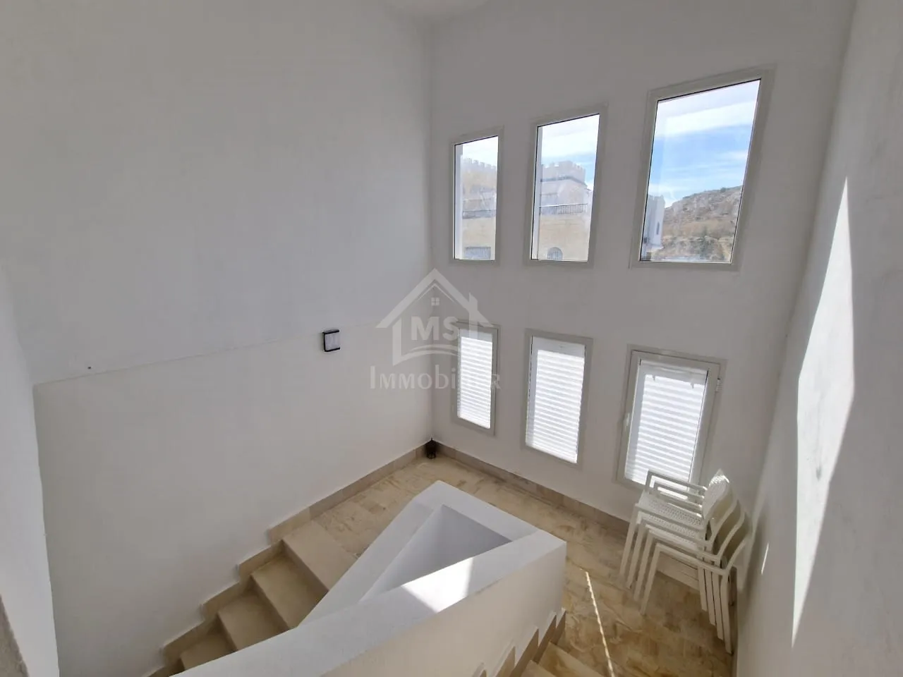 Duplex meublé avec vue de mer à Hammamet Nord à vendre