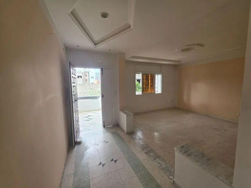 À louer – Étage de villa S+3 à El Mourouj 6
