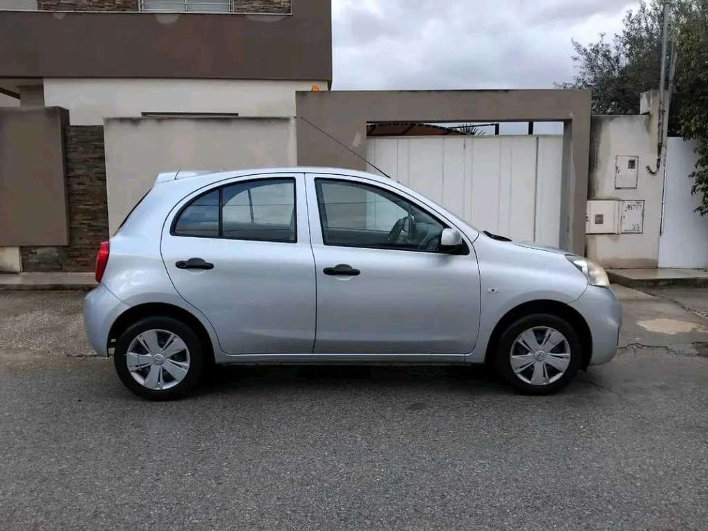 NISSAN MICRA PREMIÈRE MAIN TRÈS PROPRE 
