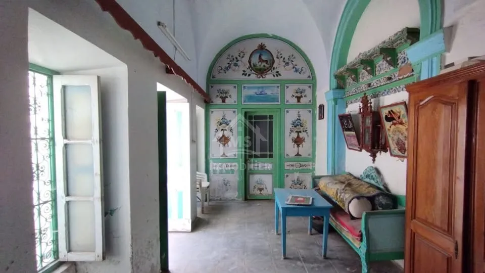 Maison arabe S+2 avec garage à vendre à Hammamet 51355351