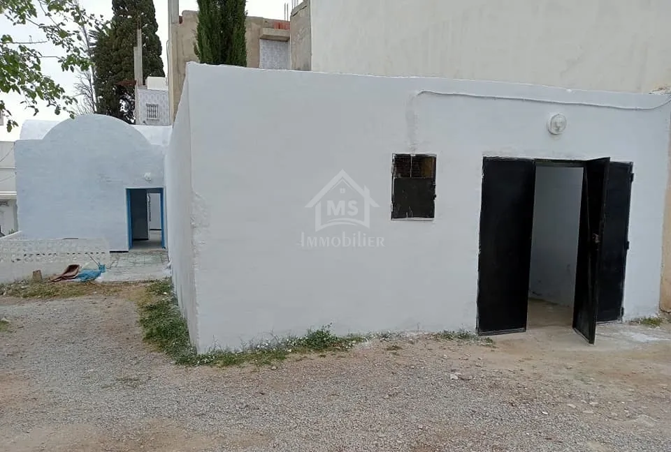 Maison arabe S+2 avec garage à vendre à Hammamet 51355351