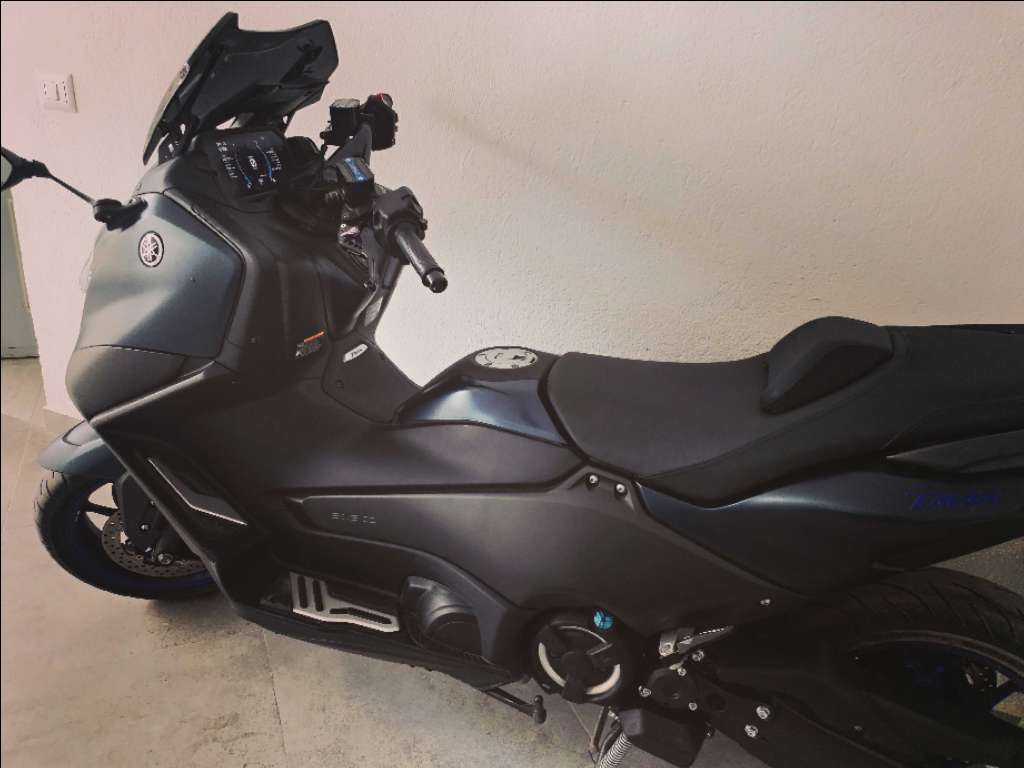T Max 560 a vendre