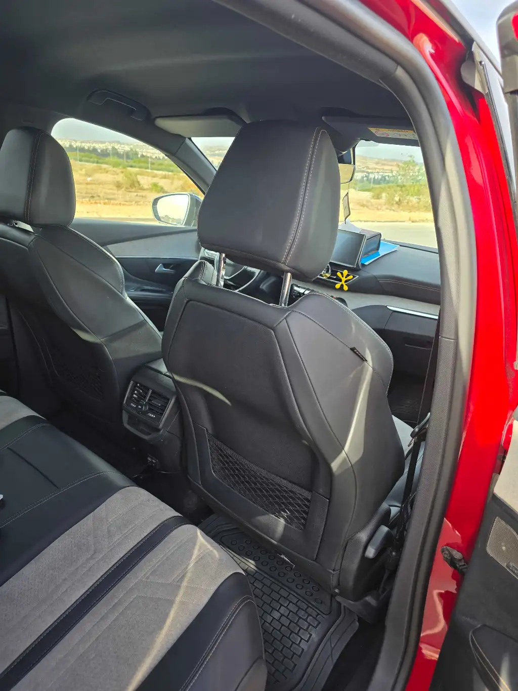 PEUGEOT 3008 HYBRID 