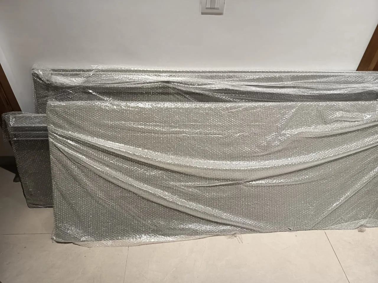 A vendre Grand dressing en bois massi