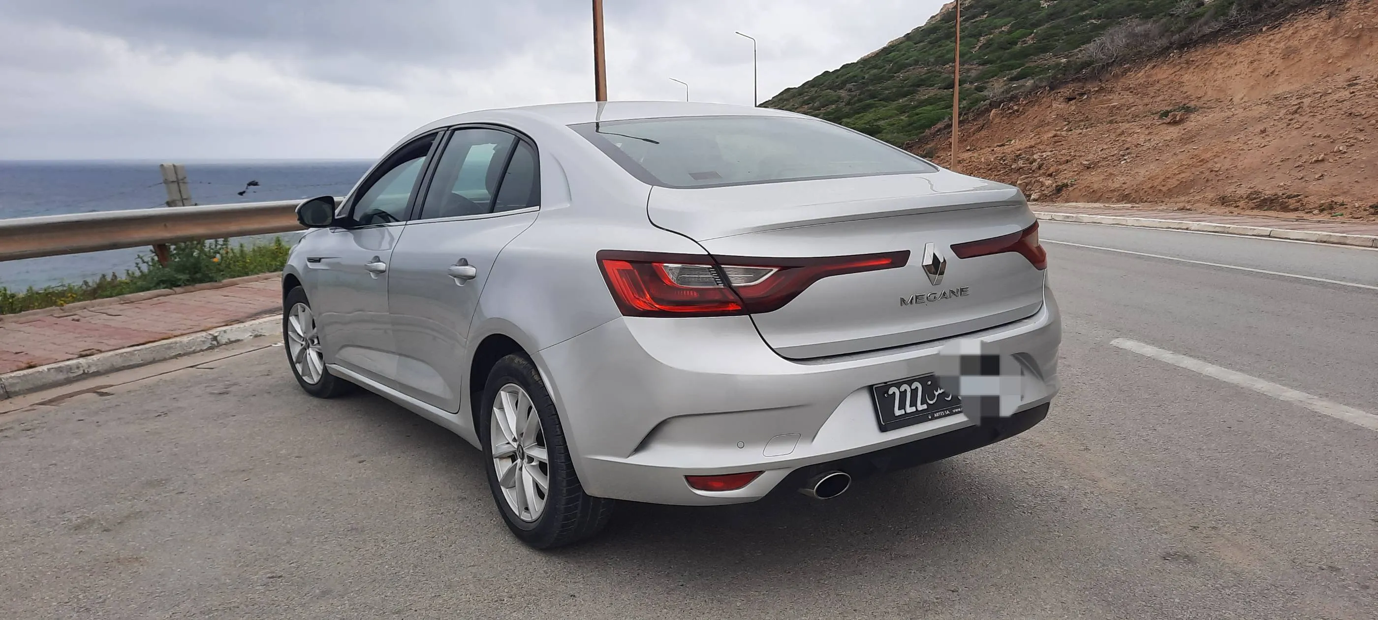 Megane 4 restéle 4cylindres essence toute neuve 2021 Tl:28431642