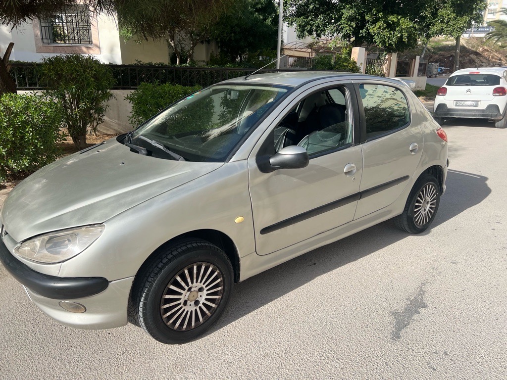 Peugeot tout option première main d'origine