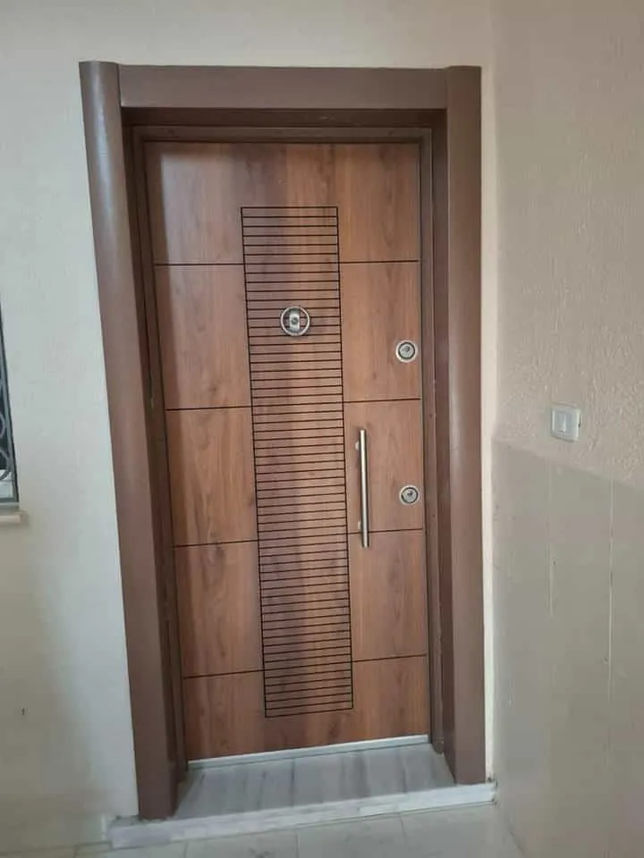 un appartement Haut standing s+2 au 1er étage a louer a Bardo au nivaux route x