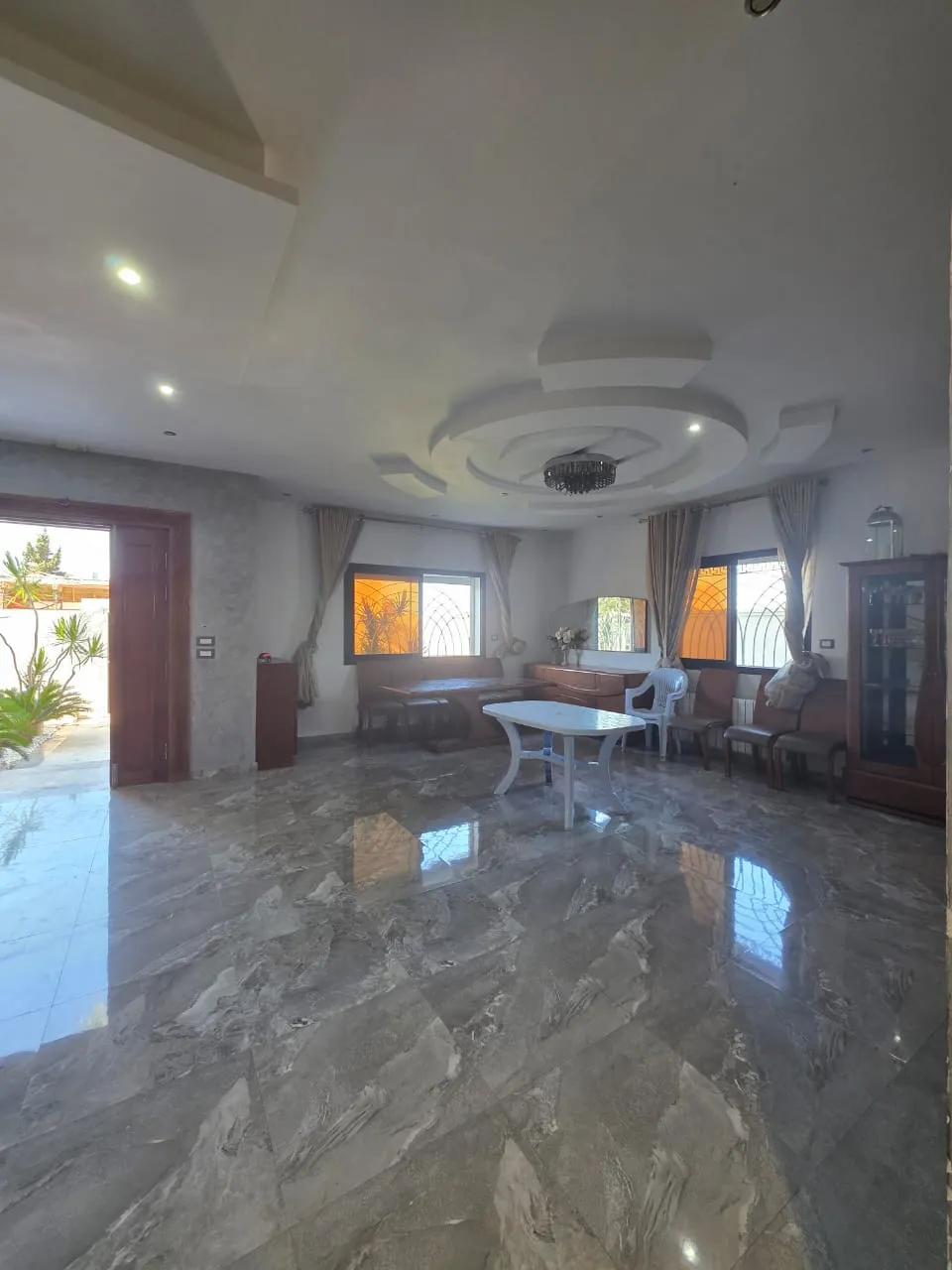 Villa VIP Style USA Avec Salle de Sport | Chott Mariem