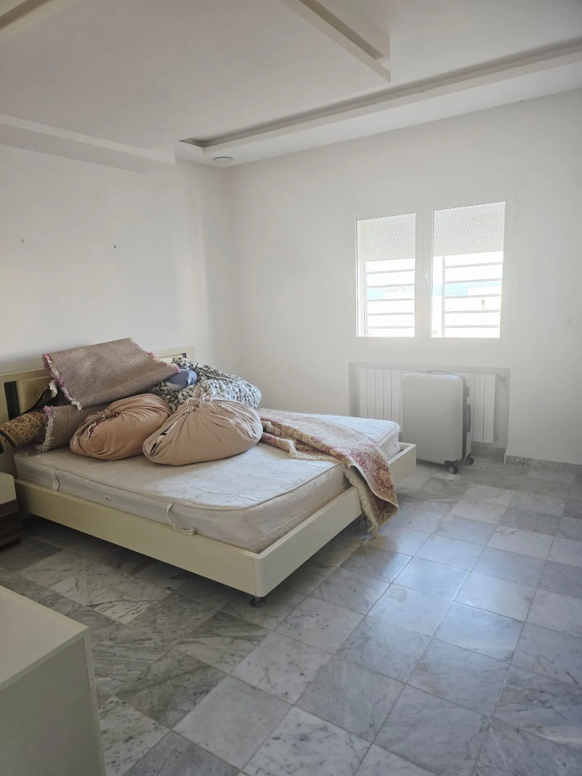 Appartement S+3 Avec Vue Mer En Vente  à Tantana, Chott Mariem