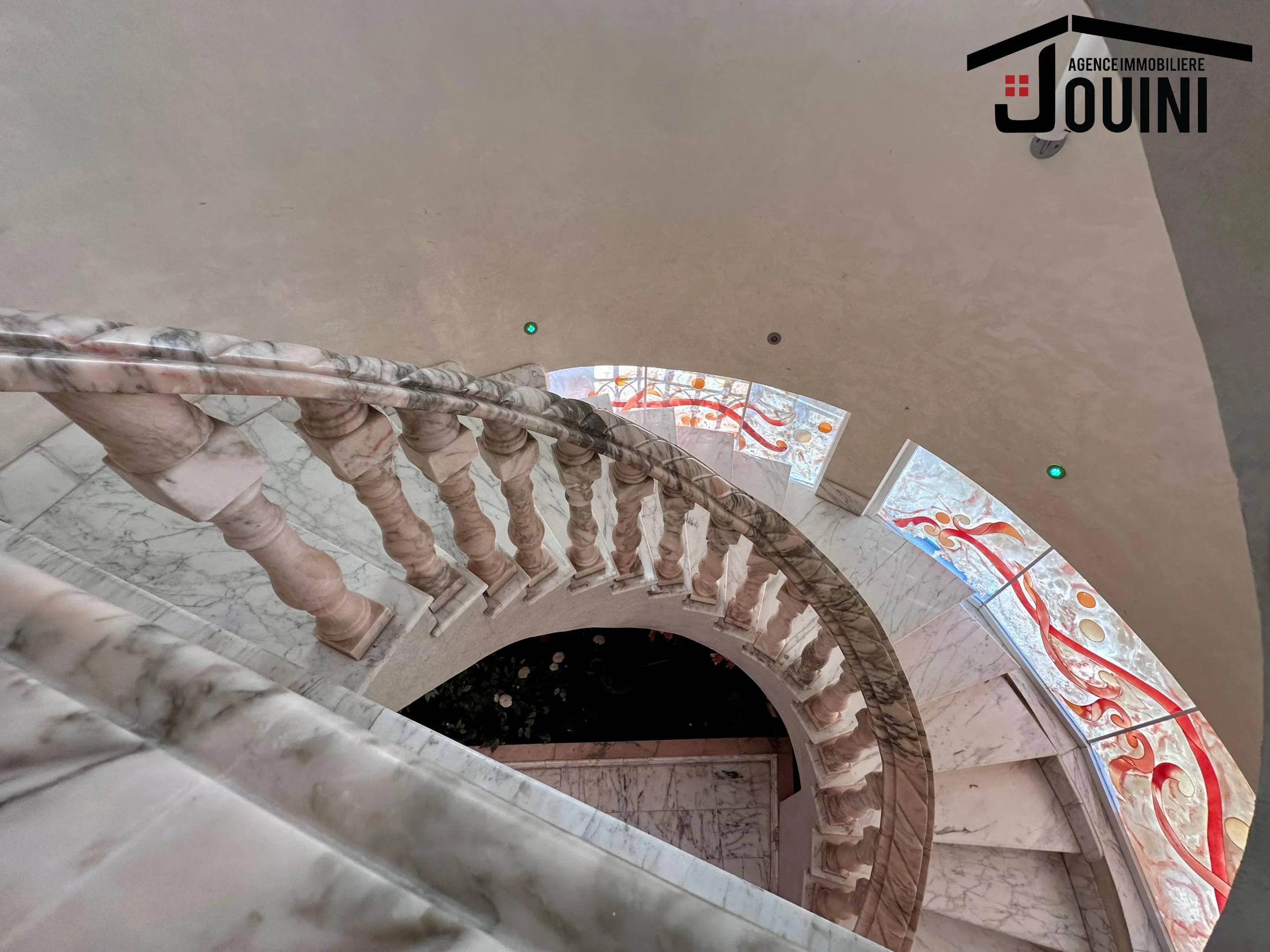 Villa De Prestige 550 M² Au Bardo