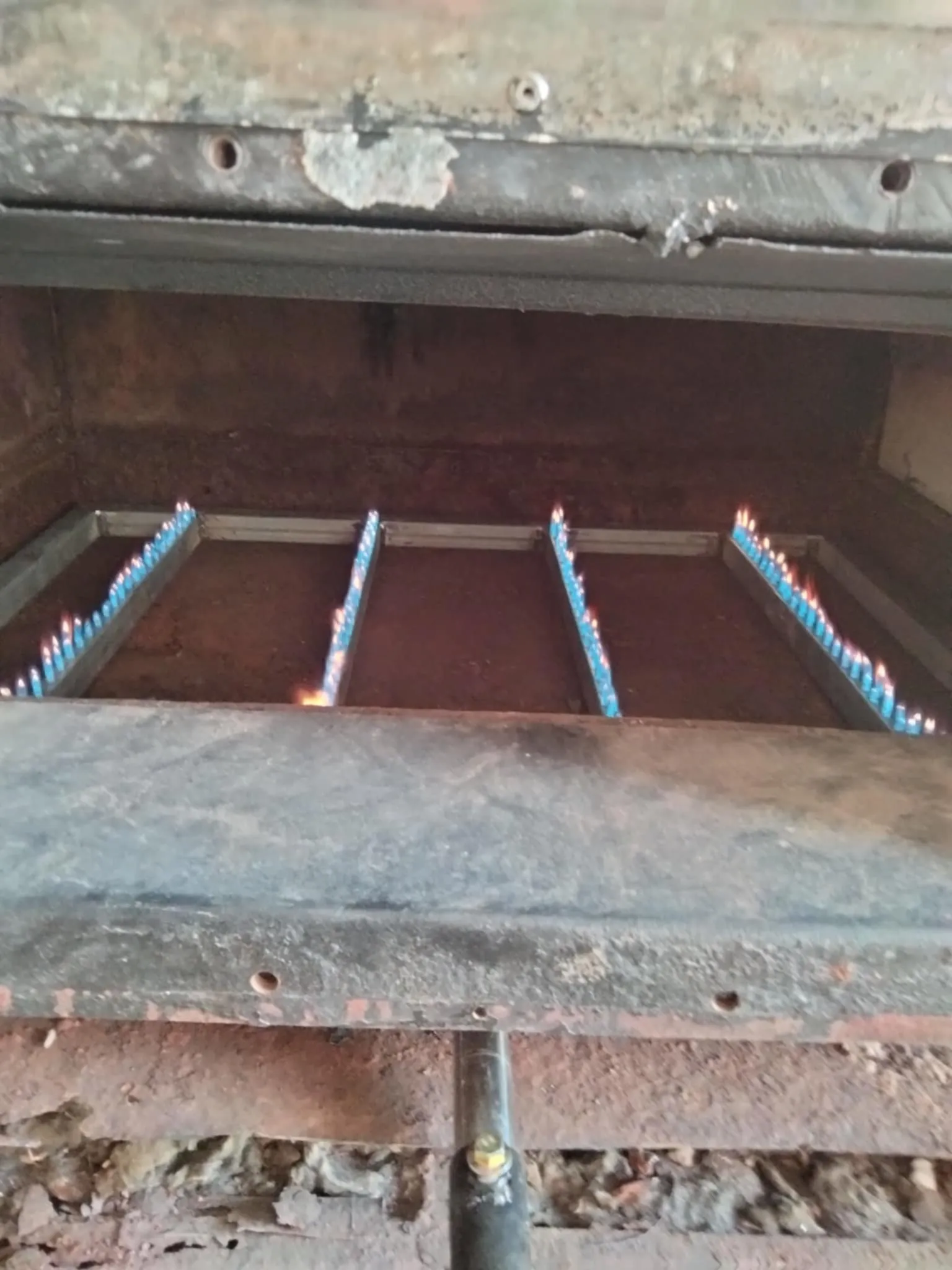 Fabrication de tous genres de grillades en inox