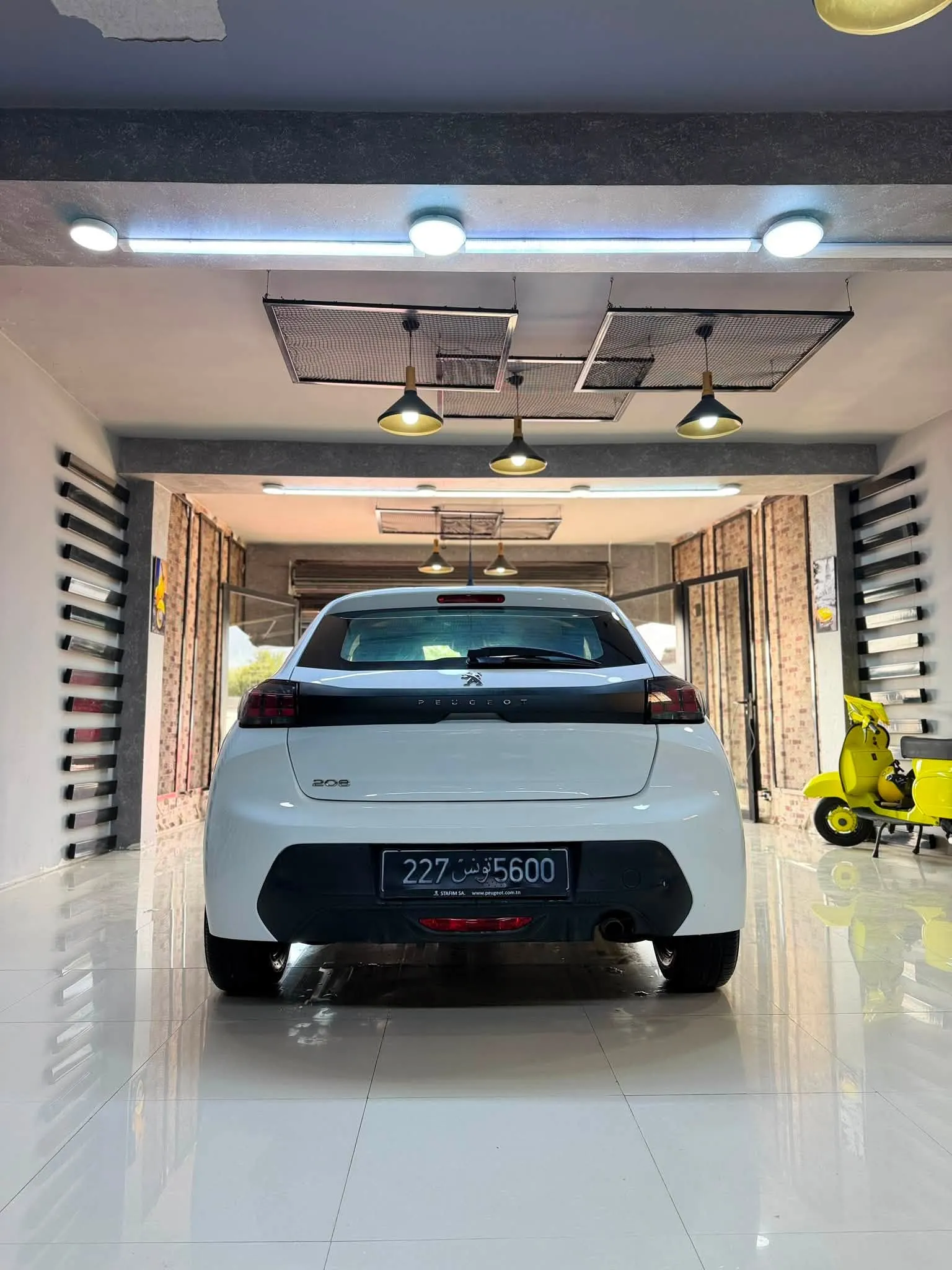 peugoet 208