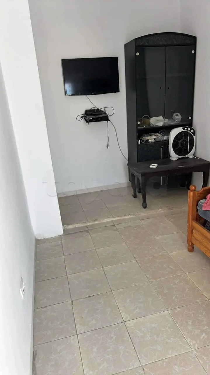 un studio s+0 meublé au 3éme étage d'une villa a louer situé a Bardo 2 derrière café Regency