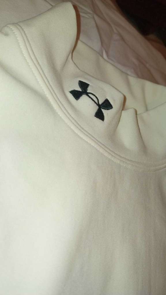 Under armor compression shirt🔥