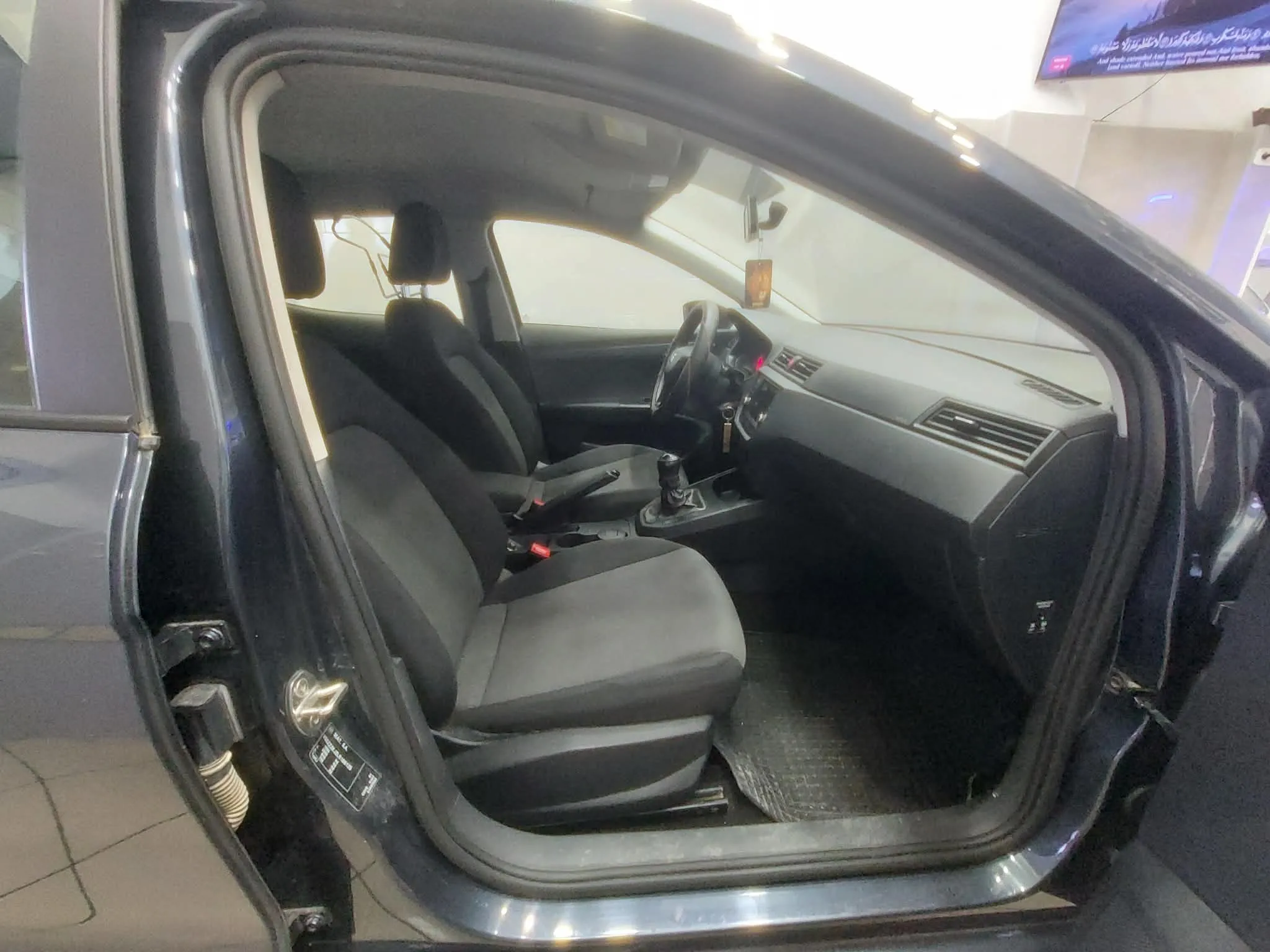 Seat Ibiza 2020 - Tel 98479647