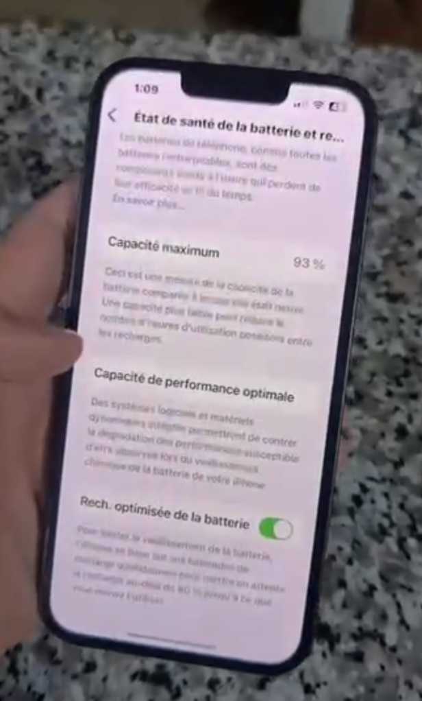 Iphone 13 battrie 93