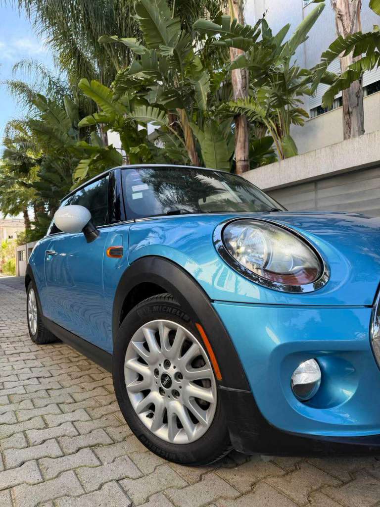 MINI One BVA đ on accepte l Ă©change des voitures