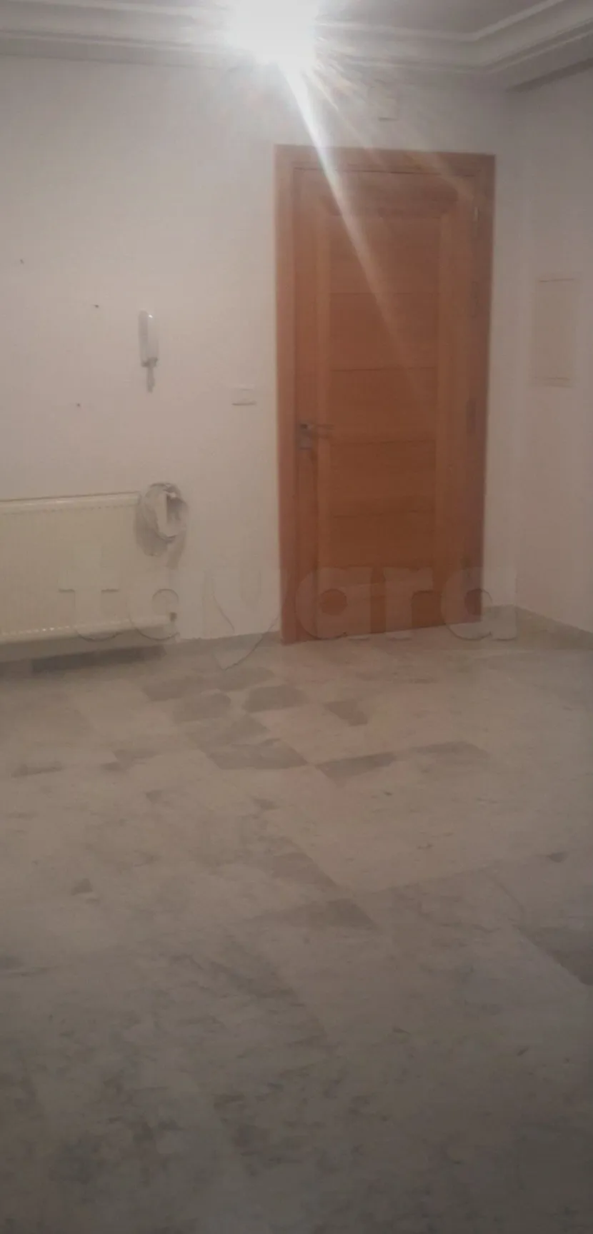 Location S2 vide à L'aouina